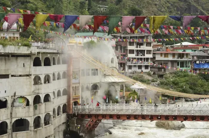 Framed Print : India, Himachal Pradesh, Manikaran, Sri Guru Nanak Ji Gurdwara shrine along the Parvati river Framed Print : India, Himachal Pradesh, Manikaran, Sri Guru Nanak Ji Gurdwara shrine along the Parvati river