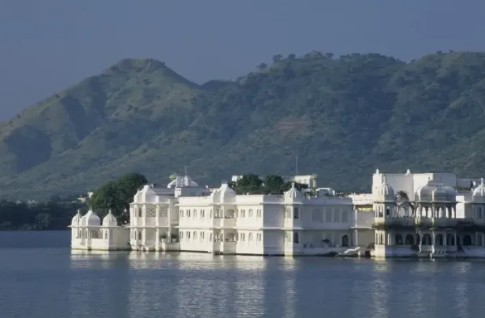 Framed Print : India, Rajasthan, Udaipur. Lake Palace Hotel, summer palace for citys rulers on Pichola Lake Framed Print : India, Rajasthan, Udaipur. Lake Palace Hotel, summer palace for citys rulers on Pichola Lake