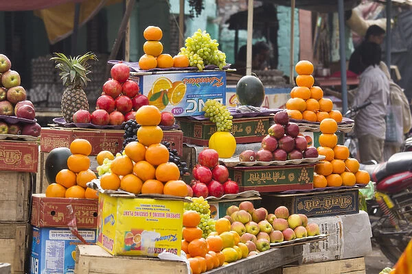 India, Uttar Pradesh, Varanasi. Assorted fresh fruits for juice and eating at a street
