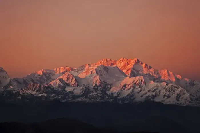 Framed Print : India, West Bengal, Singalila National Park, Sandakfu, view on snowcapped Kangchenjunga