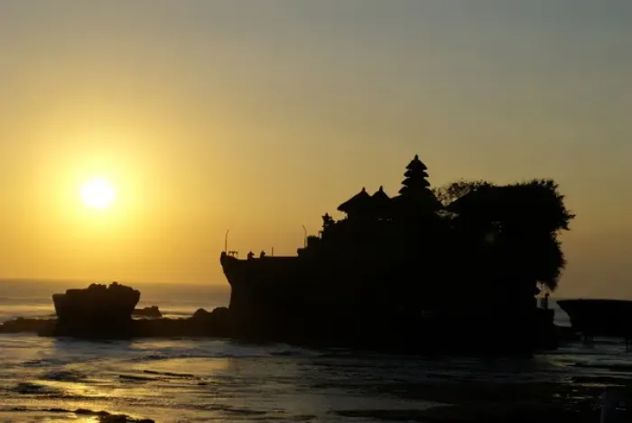 Framed Print : Indonesia, Bali, Tabanan. Tanah Lot temple at sunset Framed Print : Indonesia, Bali, Tabanan. Tanah Lot temple at sunset