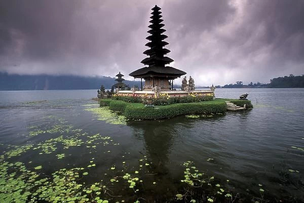 Indonesia, Bali, Ulun Danu Temple
