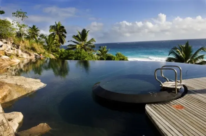 Framed Print : Infinity pool at resort on Fregate Island Framed Print : Infinity pool at resort on Fregate Island