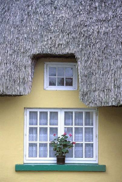 Ireland, Adair Co Limerick, thatched Cottage