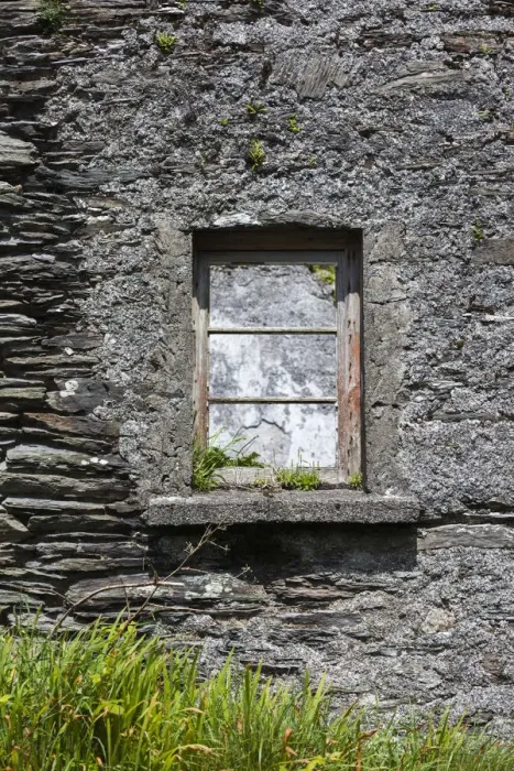 Framed Print : Ireland, County Cork, Beara Peninsula, Ring of Beara, Garinish, traditional stone