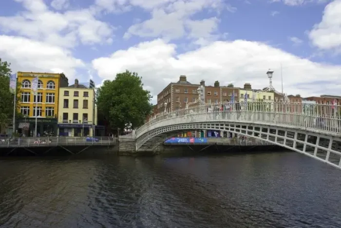 Framed Print : Ireland, Dublin. Ha penny bridge over the River Liffey Framed Print : Ireland, Dublin. Ha penny bridge over the River Liffey