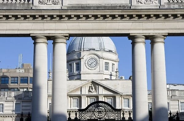Ireland, Dublin, historic architecture, capitol building