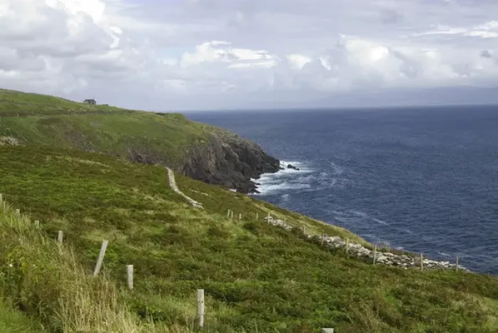 Framed Print : IRELAND, Kerry, Dingle Peninsula. Rugged coastline