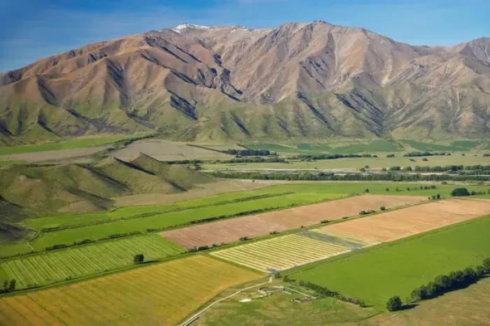 Framed Print : Irrigated Farmland and Benmore Range, near Omarama, Waitaki Valley, North Otago, South Island Framed Print : Irrigated Farmland and Benmore Range, near Omarama, Waitaki Valley, North Otago, South Island
