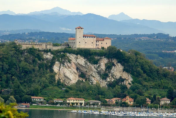 04. Italy, Arona, Lake Maggiore, Castello di Visconti