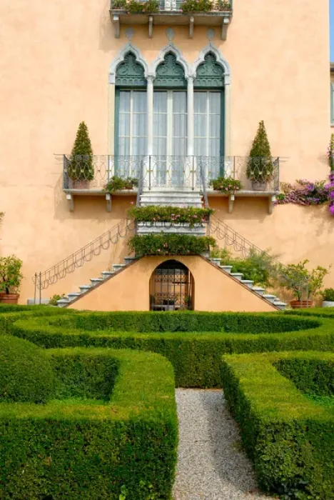 Framed Print : 04. Italy, Bardolino, formal garden of private villa (Editorial Usage Only)