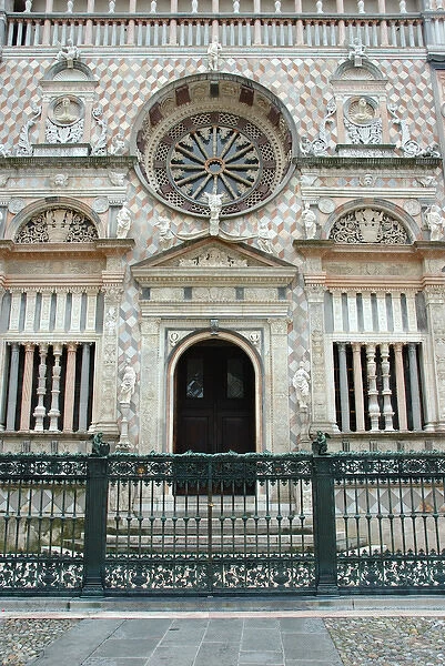 04. Italy, Bergamo, detail of front of Duomo