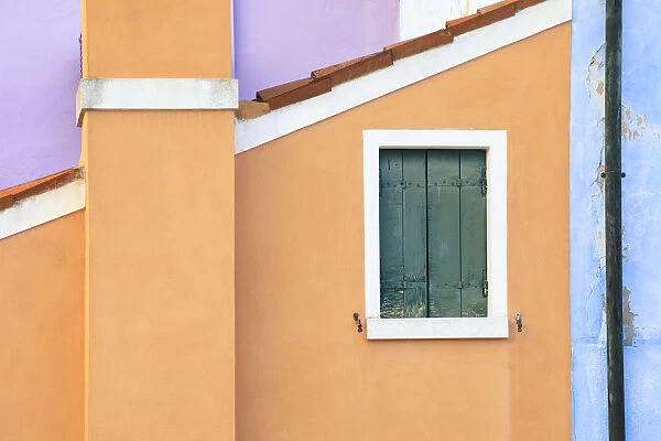 Italy, Burano. Pastel house walls. Credit as: Jim Nilsen  /  Jaynes Gallery  /  DanitaDelimont