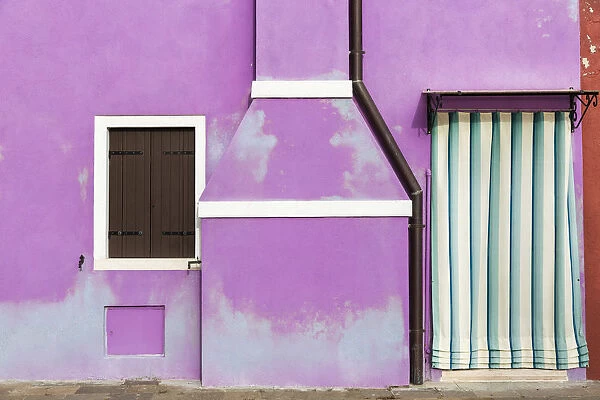Italy, Burano. Weathered house exterior. Credit as: Jim Nilsen  /  Jaynes Gallery  /  DanitaDelimont