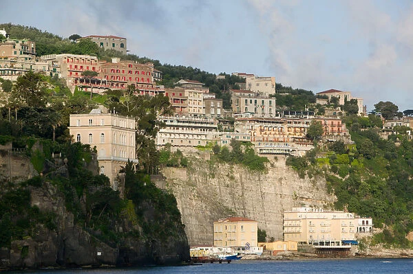 ITALY-Campania-(Sorrento Peninsula)-SORRENTO: Morning View of coastal Hotels