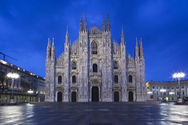 Italy, Milan Province, Milan. Milan Cathedral, dawn