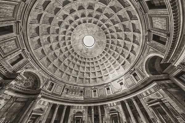 Italy, Pantheon