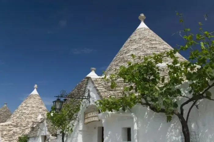 Framed Print : Italy, Puglia, Alberobello, Terra dei Trulli, Unesco World Heritage Site Trulli House