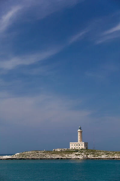 Italy, Puglia, Promontorio del Gargano, Vieste, Lighthouse