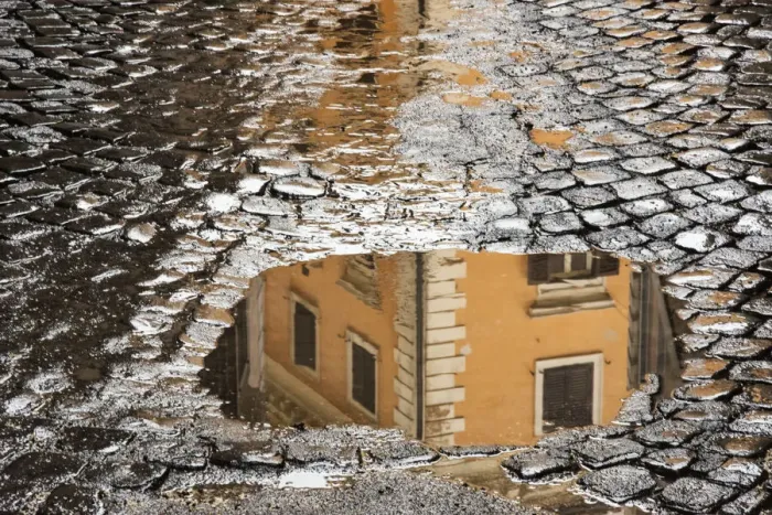Framed Print : Italy, Rome. Via di Ripetta, puddles after the rain Framed Print : Italy, Rome. Via di Ripetta, puddles after the rain