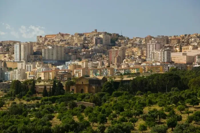 Framed Print : Italy, Sicily, Agrigento, La Valle dei Templi, Valley of the Temples, View of Modern