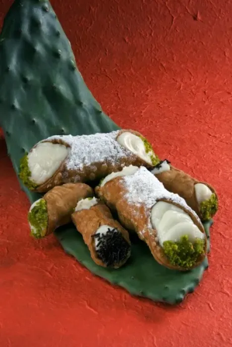 Framed Print : Italy, Sicily, food, cannoli, traditional