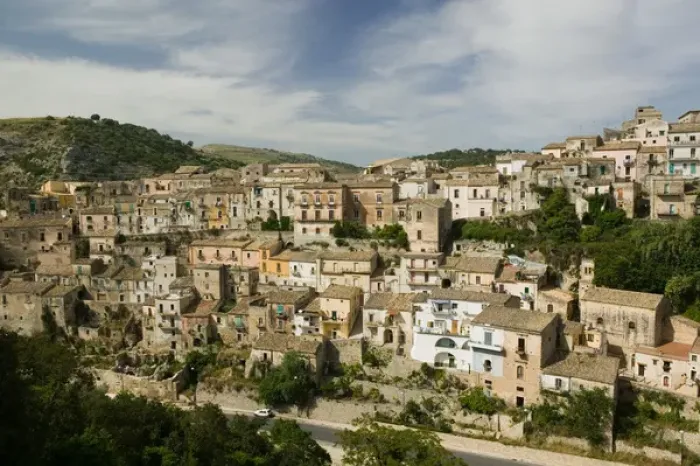 Framed Print : ITALY-Sicily-RAGUSA IBLA: Town View from the South Framed Print : ITALY-Sicily-RAGUSA IBLA: Town View from the South