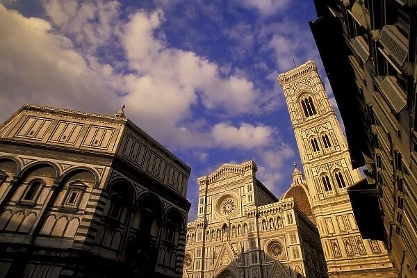 Italy, Tuscanny, Florence. Piazza del Duomo, sunset