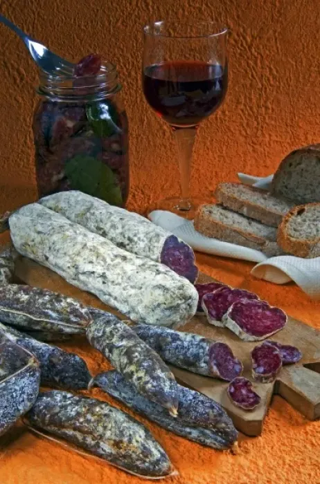 Framed Print : Italy, Tuscany, food, sausages, traditional