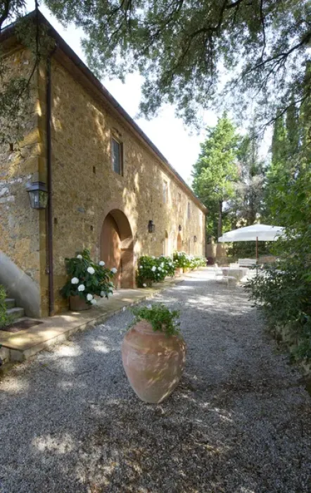 Framed Print : Italy, Tuscany, Petroio. Typical Tuscan farmhouse Framed Print : Italy, Tuscany, Petroio. Typical Tuscan farmhouse
