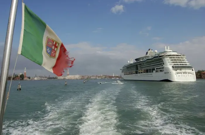Framed Print : Italy, Venice. Royal Caribbean cruise ship entering the Grand Canal Framed Print : Italy, Venice. Royal Caribbean cruise ship entering the Grand Canal