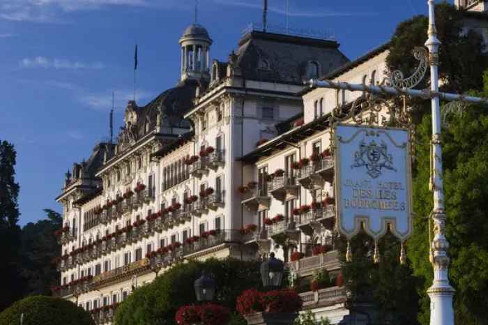 Framed Print : ITALY, Verbano-Cusio-Ossola Province, Stresa. Historic Grand Hotel des Iles Borromees Framed Print : ITALY, Verbano-Cusio-Ossola Province, Stresa. Historic Grand Hotel des Iles Borromees