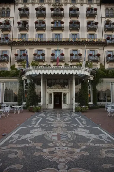 Framed Print : ITALY, Verbano-Cusio-Ossola Province, Stresa. Historic Grand Hotel des Iles Borromees Framed Print : ITALY, Verbano-Cusio-Ossola Province, Stresa. Historic Grand Hotel des Iles Borromees