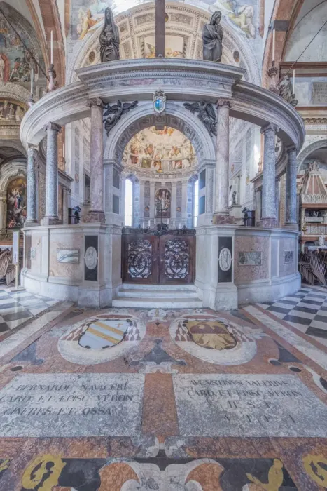 Framed Print : Italy, Verona. Verona Cathedral, built in the 12th century Framed Print : Italy, Verona. Verona Cathedral, built in the 12th century