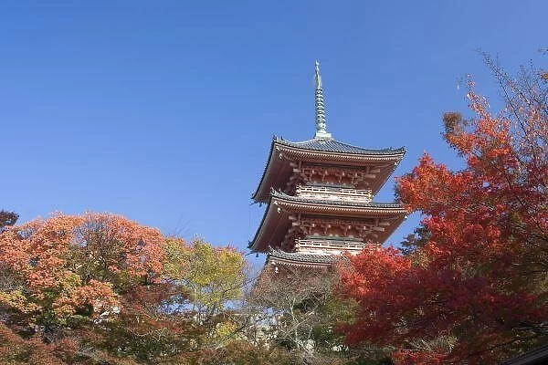 Japan, Kyoto, Pagoda in Autumn colour