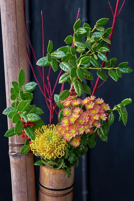 Framed Print : Japanese flower arrangement, with pincushion protea and chrysanthemums, Takayama, Japan Framed Print : Japanese flower arrangement, with pincushion protea and chrysanthemums, Takayama, Japan