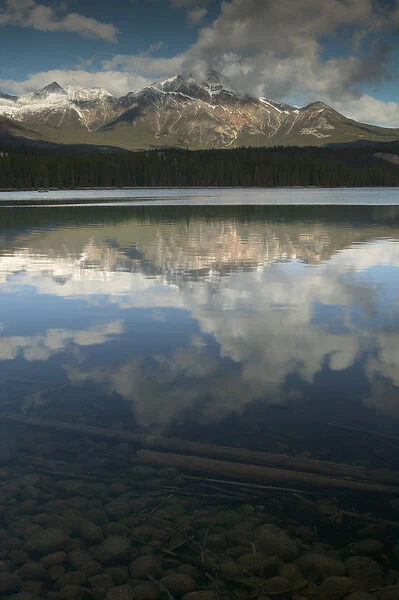 02. Canada, Alberta, Jasper National Park: JASPER, Pyramid Mountain