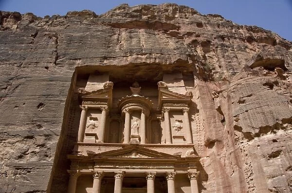Jordan, Ancient Nabataean city of Petra. The Treasury (aka El Khazneh)