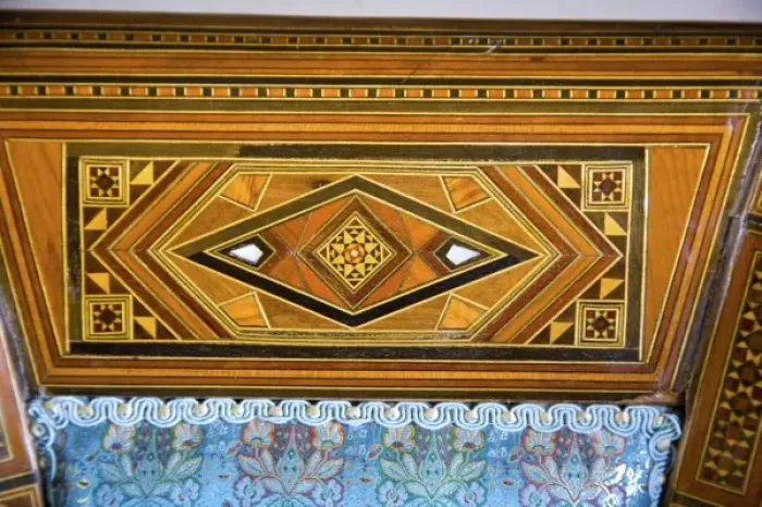 Framed Print : Jordan, Madaba. Classic 16th Century wood mosaic pattern of Egyptian-Turkish origin