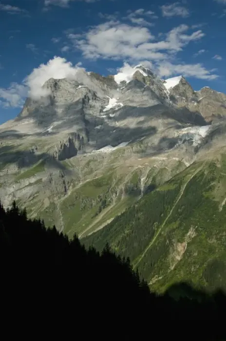 Framed Print : Jungfrau (4, 158ametres (13, 642aft)) from upper Lauterbrunnen Valley, Bernese Alps