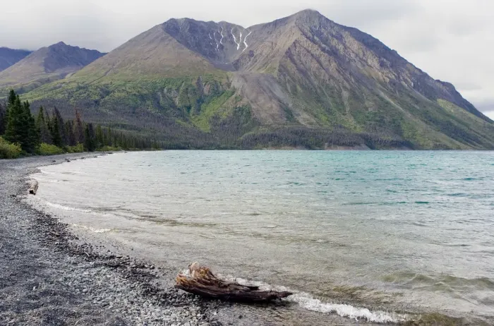 Framed Print : Kathleen Lake in Yukon Territory, Canada, in the Kluane National Park and Reserve Framed Print : Kathleen Lake in Yukon Territory, Canada, in the Kluane National Park and Reserve