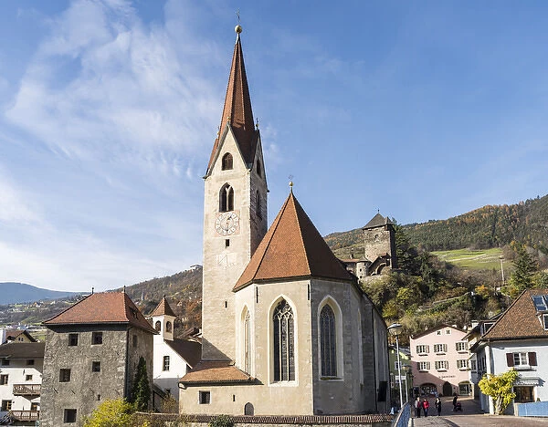 Klausen (Chiusa), the old town and the hall church in the Eisack Valley during autumn