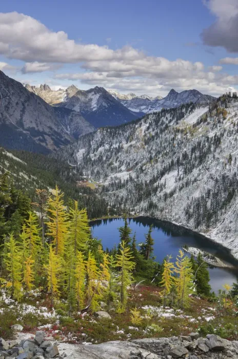 Framed Print : Lake Ann and golden larches after autumn snowfall. North Cascades, Washington State Framed Print : Lake Ann and golden larches after autumn snowfall. North Cascades, Washington State
