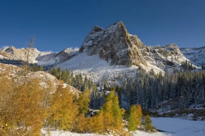 Framed Print : LaKe Blanche Trail and Sundial Peak, early fall snow, Aspen trees, Twin Peaks Wilderness