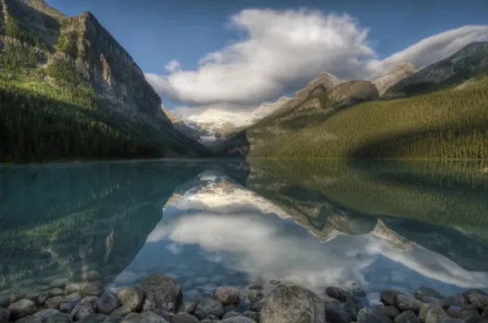 Framed Print : Lake Louise at sunrise, Banff National Park, Canada Framed Print : Lake Louise at sunrise, Banff National Park, Canada