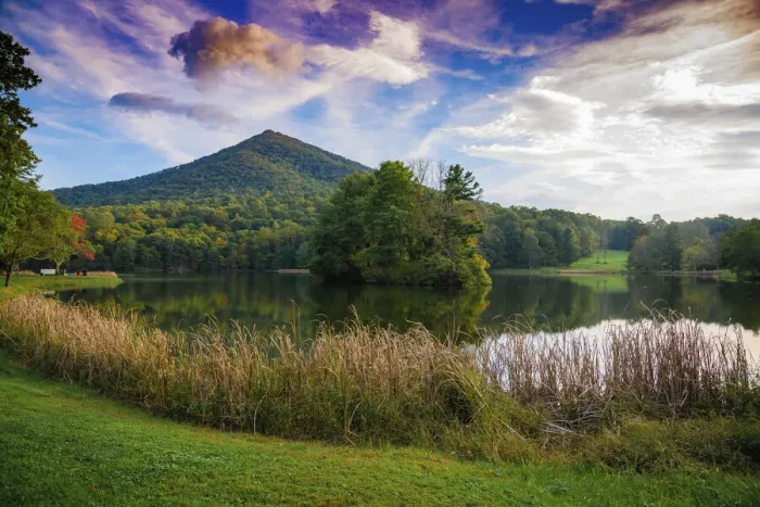 Framed Print : Lake reflections, Peaks Of Otter, Blue Ridge Parkway, Smoky Mountains, USA Framed Print : Lake reflections, Peaks Of Otter, Blue Ridge Parkway, Smoky Mountains, USA
