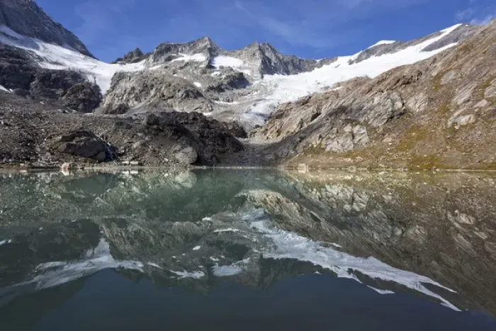 Framed Print : lake Simonysee and the glacier Simonykees in the National Park Hohe Tauern which Framed Print : lake Simonysee and the glacier Simonykees in the National Park Hohe Tauern which