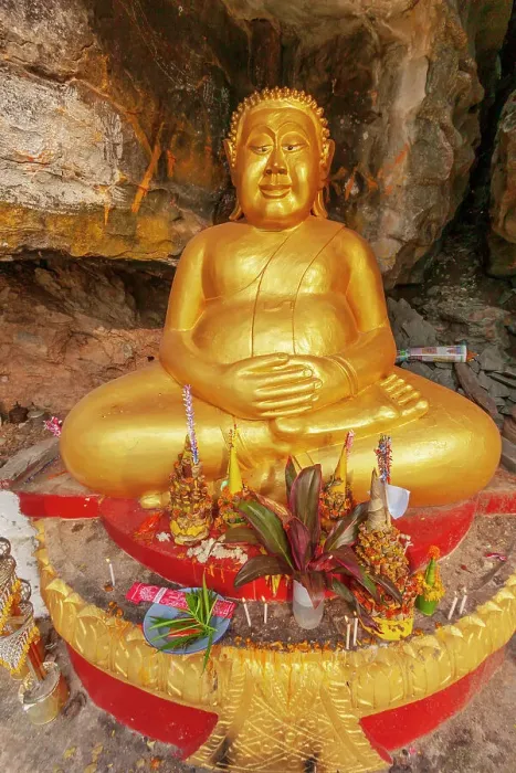 Framed Print : Laos, Luang Prabang. Vat Thammo Thayaram on Mount Phousi. Fat Buddha statue
