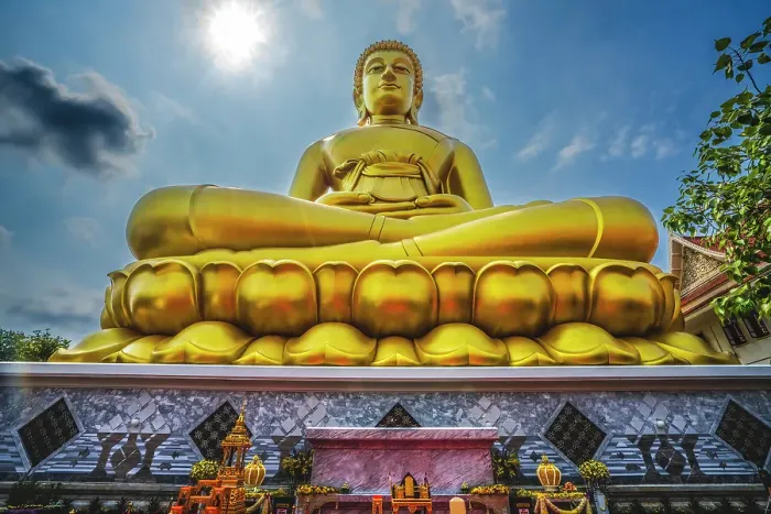Framed Print : Largest golden Buddha, Wat Paknam Bhasicharoen in Bangkok, Thailand. Temple established in 1600's. Buddha finished in 2021