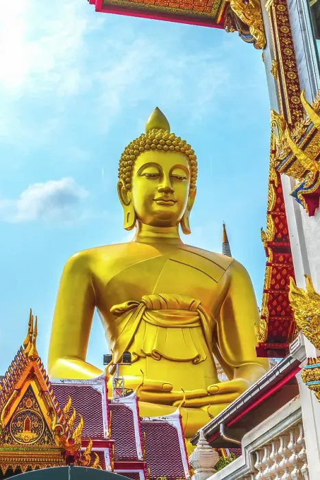 Framed Print : Largest golden Buddha, Wat Paknam Bhasicharoen in Bangkok, Thailand. Temple established in 1600's. Buddha finished in 2021 Framed Print : Largest golden Buddha, Wat Paknam Bhasicharoen in Bangkok, Thailand. Temple established in 1600's. Buddha finished in 2021